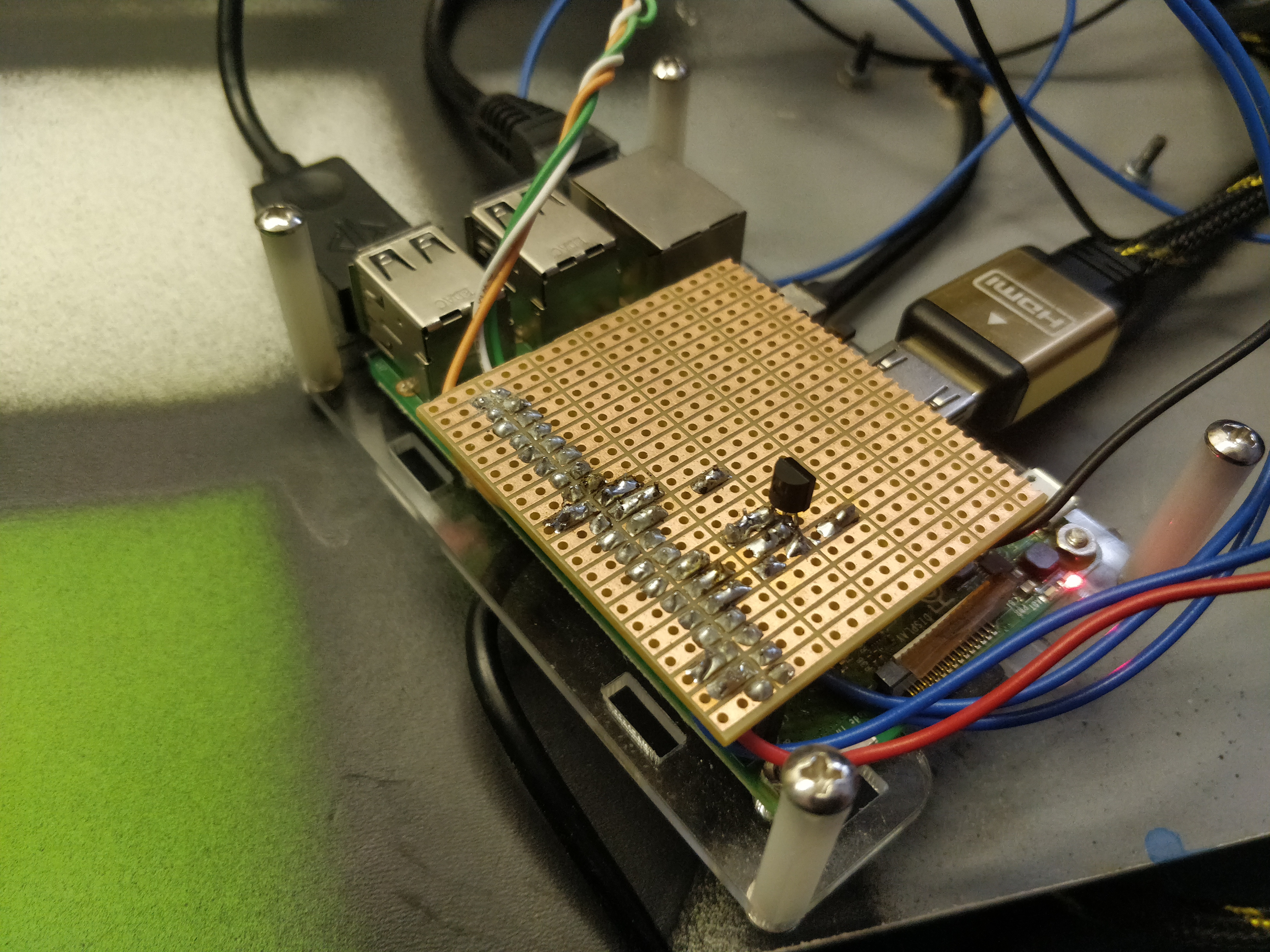 Universal PCB plugged directly to GPIO header of RPi3